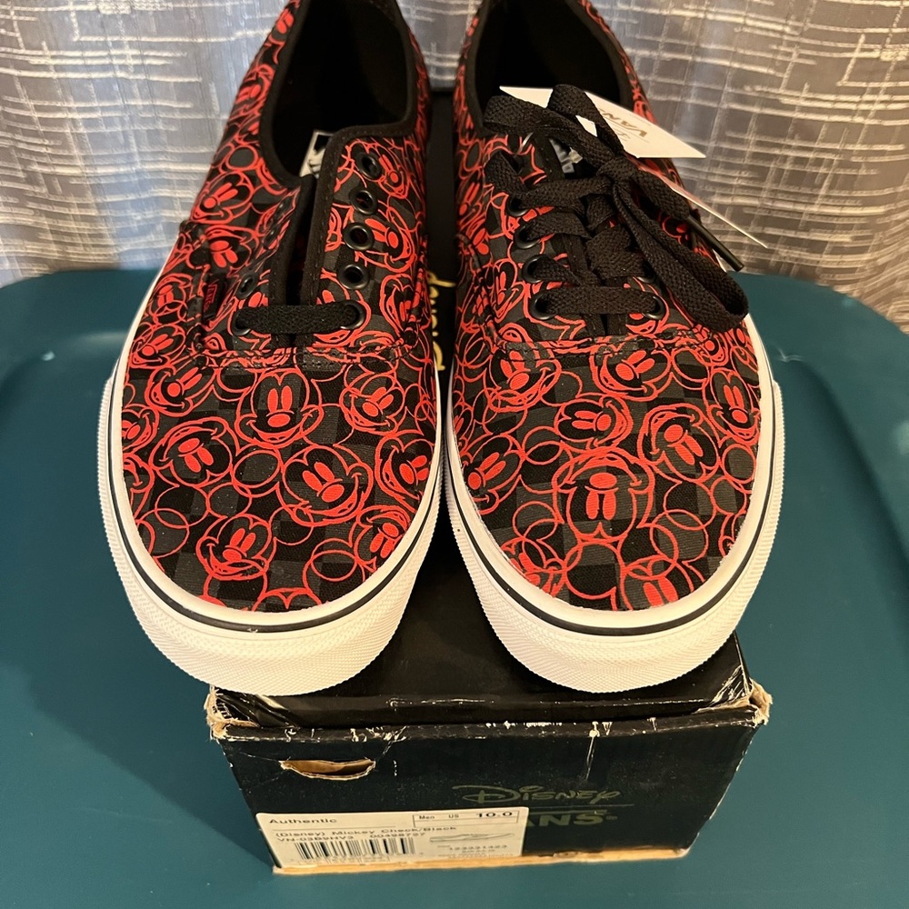 Disney Mickey Vans Red and Black Sneakers mens size 10